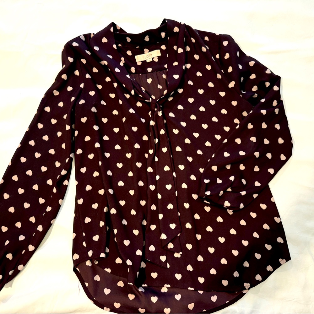 Adorable loft heart top